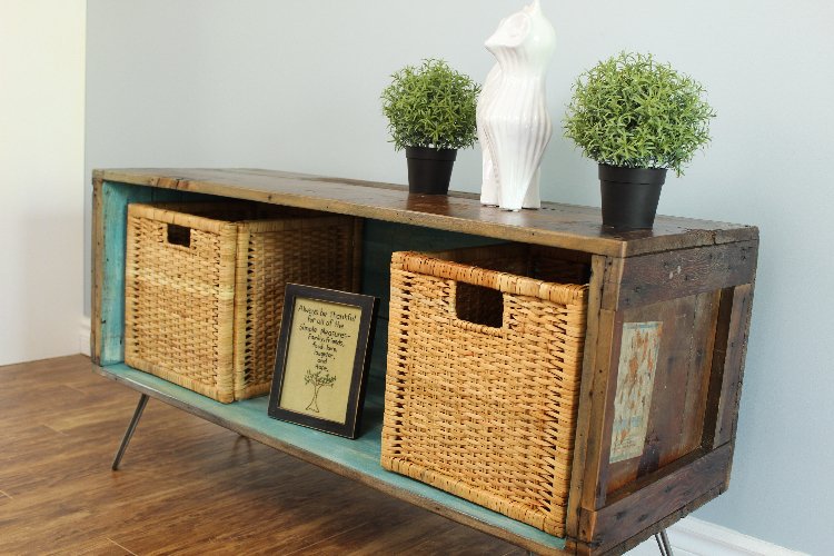 console with baskets